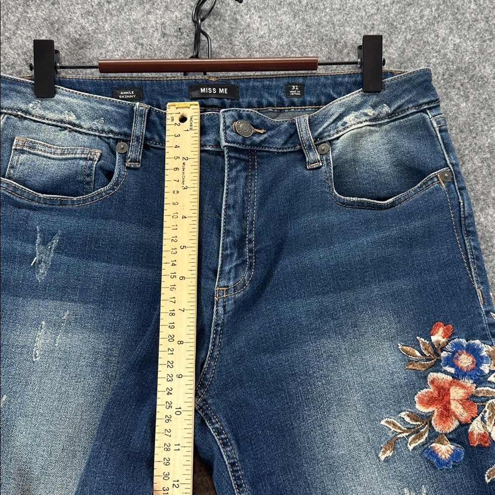 Miss Me Blue Jeans with Floral Embroidery - Picture 5 of 8